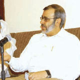 الأستاذ محمود حسن جناحي
